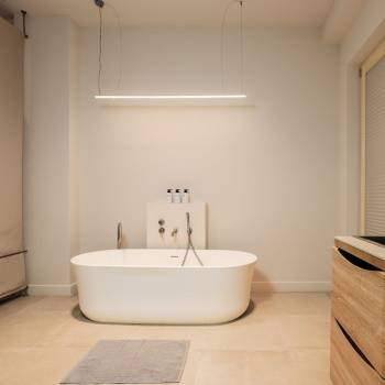 Продается 1-комнатная квартира, 48 м²