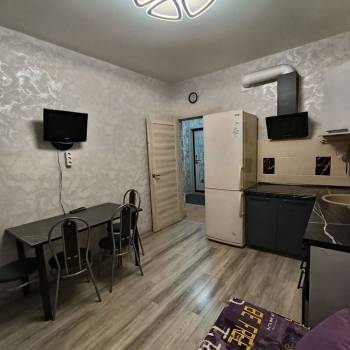 Сдается 1-комнатная квартира, 46 м²