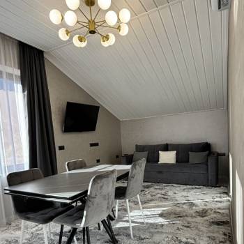Сдается 2-х комнатная квартира, 85 м²
