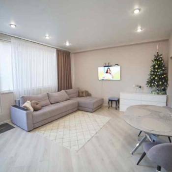 Сдается 2-х комнатная квартира, 60 м²
