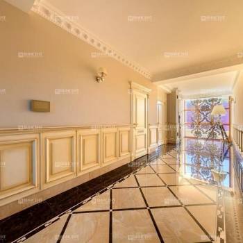 Продается Дом, 650 м²