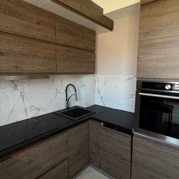 Продается 1-комнатная квартира, 38 м²