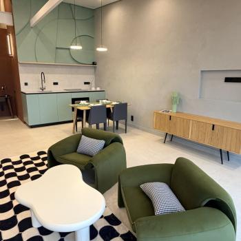 Продается 1-комнатная квартира, 64 м²