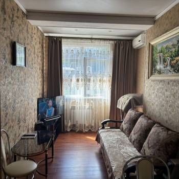 Продается 2-х комнатная квартира, 42 м²