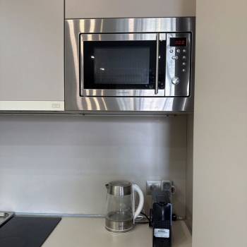 Сдается 1-комнатная квартира, 64 м²