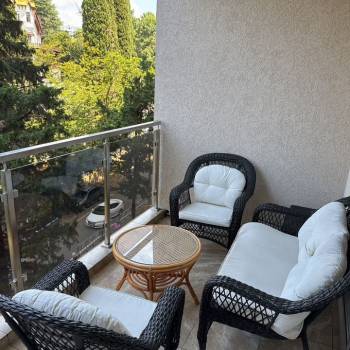 Сдается 1-комнатная квартира, 64 м²