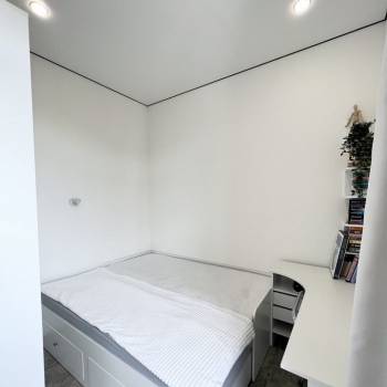 Продается 3-х комнатная квартира, 42,5 м²