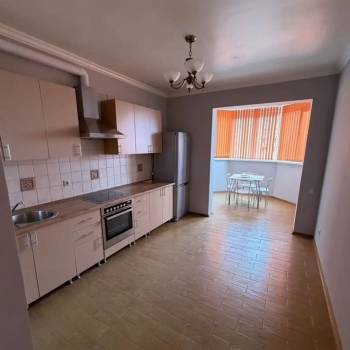 Сдается Многокомнатная квартира, 98 м²