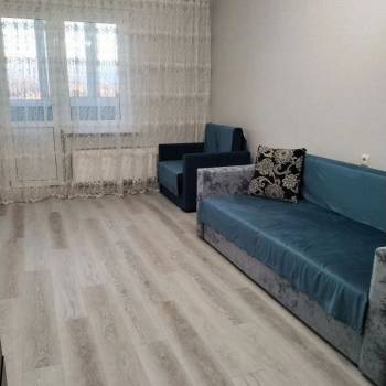 Сдается 1-комнатная квартира, 37 м²