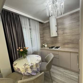 Продается 3-х комнатная квартира, 54 м²