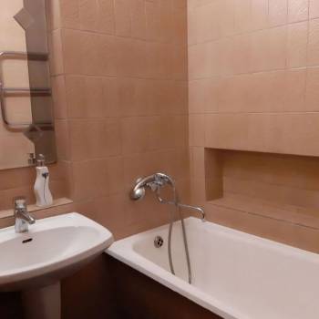 Сдается 2-х комнатная квартира, 64 м²