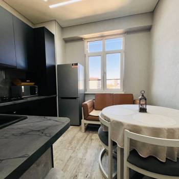 Продается 1-комнатная квартира, 36 м²