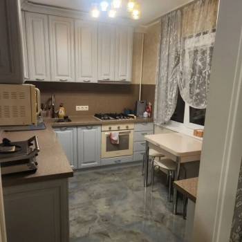Сдается Многокомнатная квартира, 70 м²