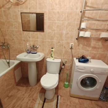 Сдается 1-комнатная квартира, 42 м²