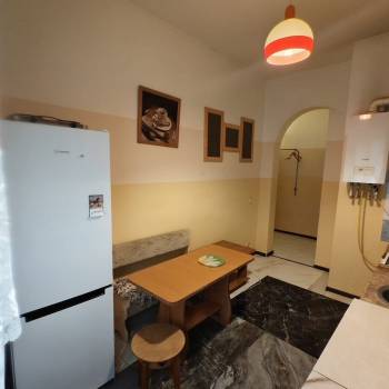 Сдается 1-комнатная квартира, 42 м²