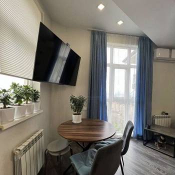 Продается 1-комнатная квартира, 32 м²