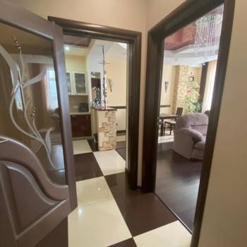 Продается Многокомнатная квартира, 106,6 м²