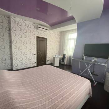 Продается Многокомнатная квартира, 106,6 м²