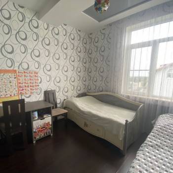 Продается Многокомнатная квартира, 106,6 м²