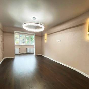 Продается Многокомнатная квартира, 81,5 м²