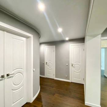 Продается Многокомнатная квартира, 81,5 м²