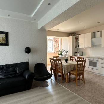 Сдается Многокомнатная квартира, 83 м²