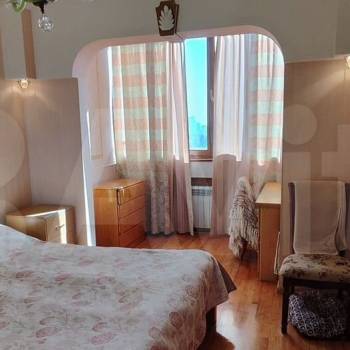 Продается Многокомнатная квартира, 115 м²