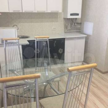 Сдается 1-комнатная квартира, 48 м²