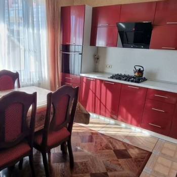 Сдается 2-х комнатная квартира, 65 м²