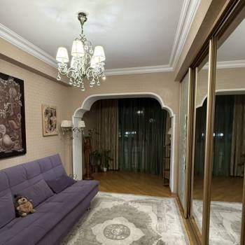 Сдается 2-х комнатная квартира, 65 м²