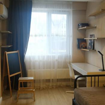 Сдается Многокомнатная квартира, 60 м²