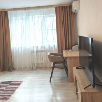 Сдается Многокомнатная квартира, 77 м²