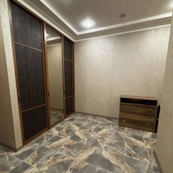 Сдается Многокомнатная квартира, 100 м²