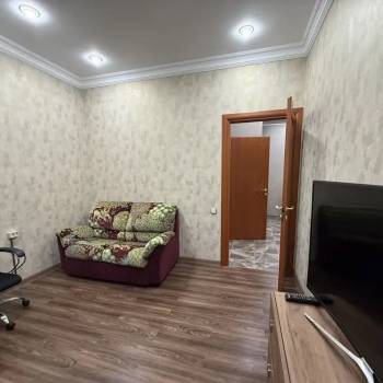 Сдается Многокомнатная квартира, 100 м²