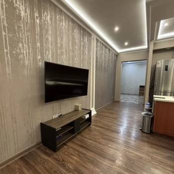 Сдается Многокомнатная квартира, 100 м²