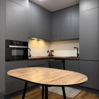 Продается 1-комнатная квартира, 37 м²