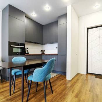 Продается 1-комнатная квартира, 37 м²