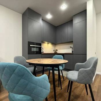 Продается 1-комнатная квартира, 37 м²