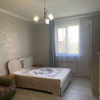Сдается 1-комнатная квартира, 35 м²