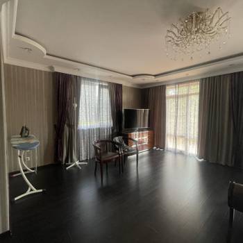 Продается 3-х комнатная квартира, 100,4 м²