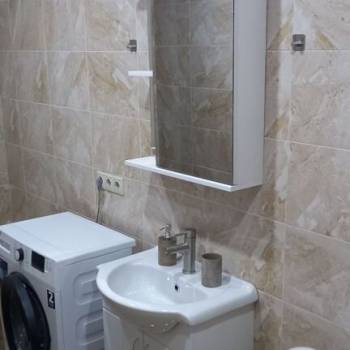Сдается 1-комнатная квартира, 52 м²