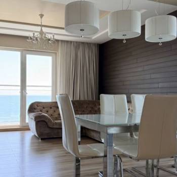 Продается 2-х комнатная квартира, 102 м²