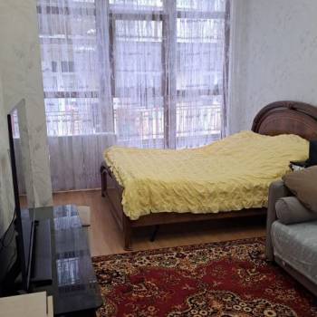 Продается 1-комнатная квартира, 40 м²