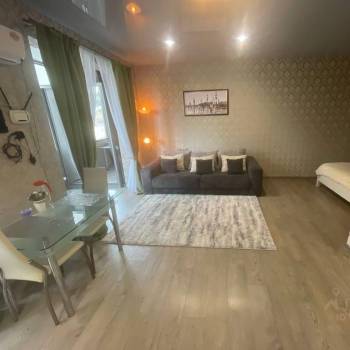 Продается 1-комнатная квартира, 46 м²