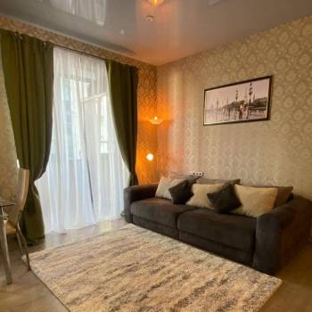 Продается 1-комнатная квартира, 46 м²