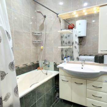 Сдается 1-комнатная квартира, 45 м²