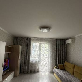 Сдается 1-комнатная квартира, 48 м²