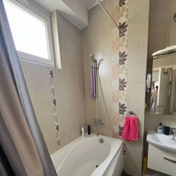 Сдается 2-х комнатная квартира, 76,3 м²