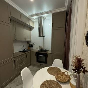 Продается 1-комнатная квартира, 45 м²