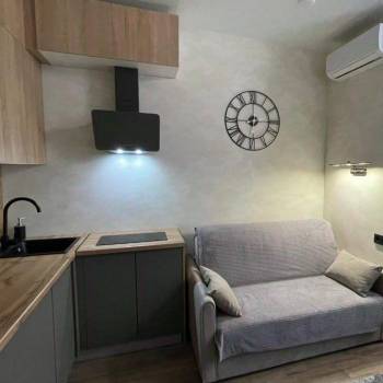 Продается 1-комнатная квартира, 18 м²